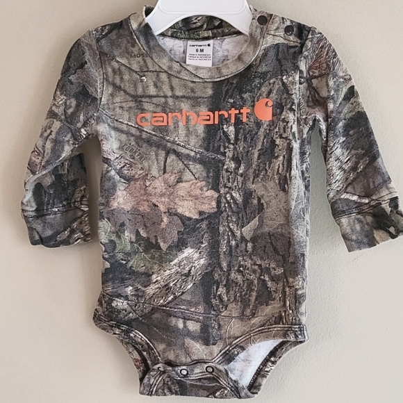 Carhartt camo long sleeved onesie/bodysuit - Picture 1 of 3